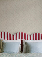 Borastapeter Petite Cherie bloemenbehang voor meisjeskamer of babykamer kleine bloemetjes beige
