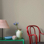 Borastapeter Petite Cherie bloemenbehang voor meisjeskamer of babykamer kleine bloemetjes beige
