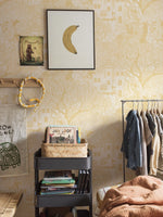 Kingdom of the Willow Borastapeter sprookjesbehang voor de kinderkamer, jongenskamer en neutrale kinderkamer geel 8145
