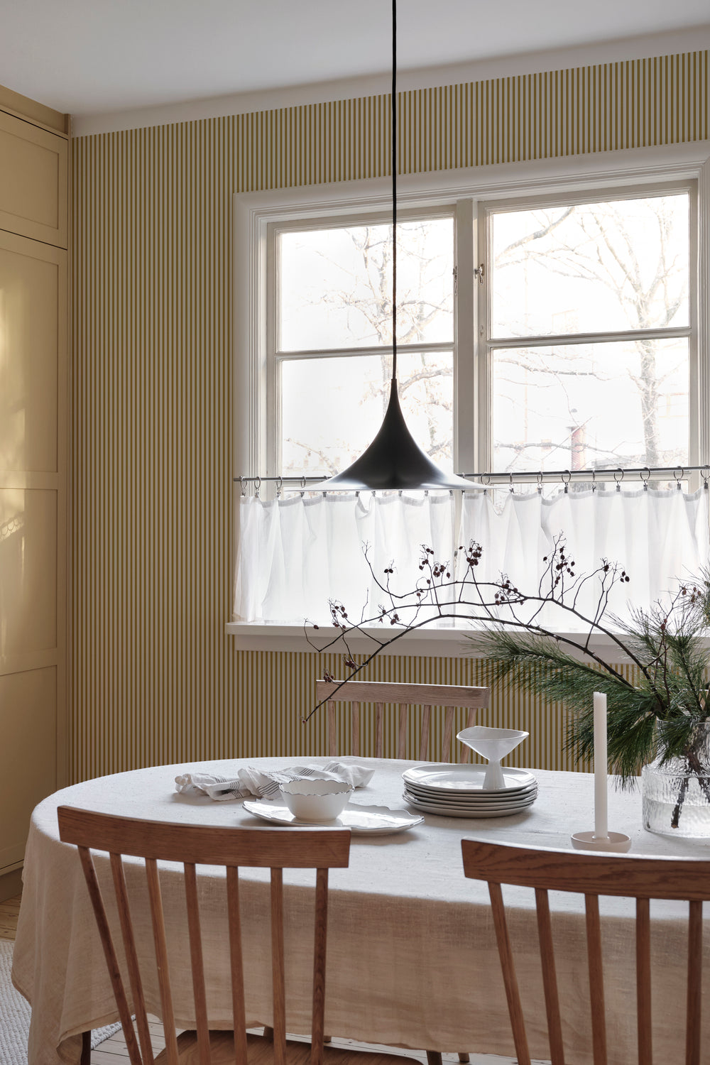 Sandberg strepen behang Estelle mustard okergeel jongenskamer meisjeskamer babykamer neutrale kinderkamer 826-72