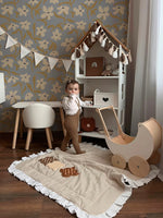 Petal Pop Annet weelink bloemen behang voor meisjeskamer lichtblauw oker