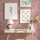 Smiley behang voor de kinderkamer van Annet Weelink Smiley wallpaper kidsroom terra