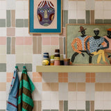 Bibelotte Patchwork behang voor de kinderkamer retro