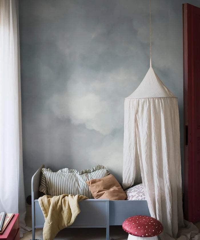 Sky mural van Borastapeter wolken behang voor neutrale kinderkamer en babykamer 9559W