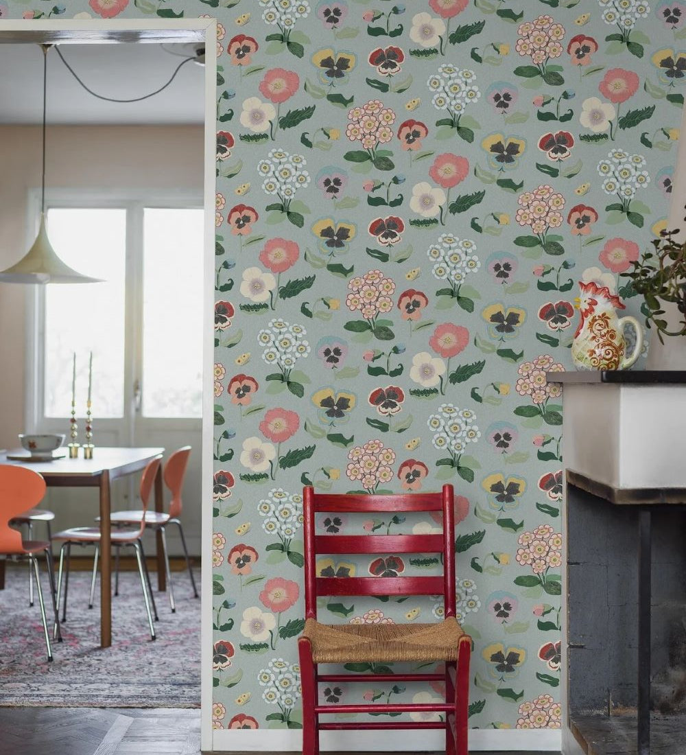 Borastapeter Astrid Wilson bloemen behang voor de kinderkamer Posy, lichtblauw