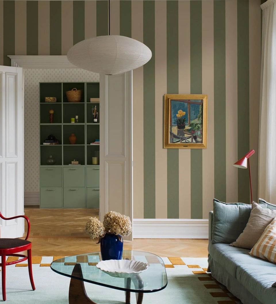 Borastapeter maatwerk strepen behang voor de jongenskamer meisjeskamer neutrale kinderkamer en tienerkamer offwhite groen 9797W