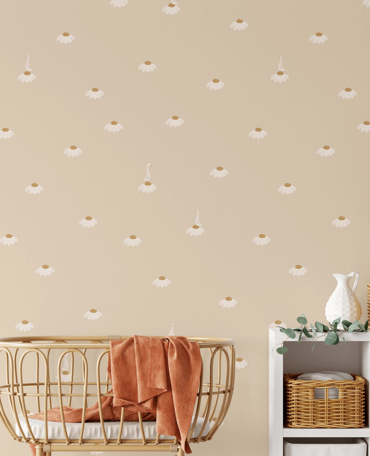 Creative Lab Amsterdam behang voor de kinderkamer en babykamer camomile soft almond beige