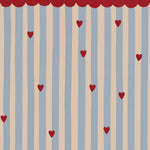 Dekornik French Hearts Stripes lichtblauw strepen behang met rode hartjes voor meisjeskamer