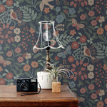 ESTAhome bloemen behang voor meisjeskamer donkerblauw bloemen en vogels 139870