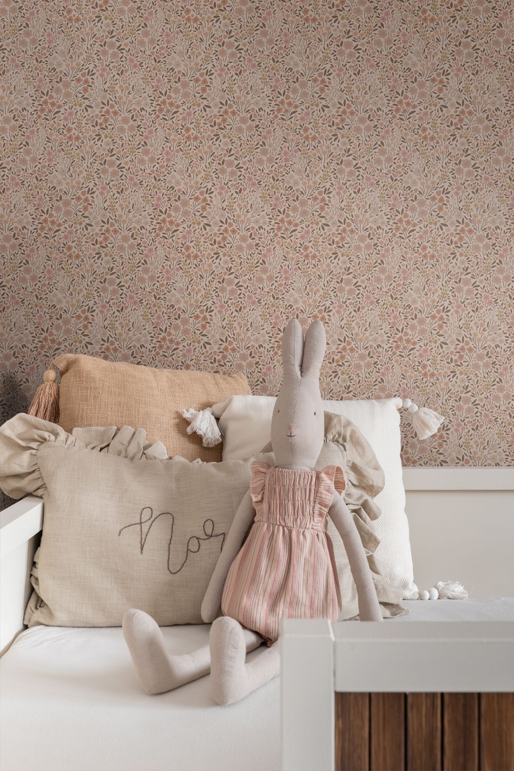 ESTAhome bloemenbehang meisjeskamer kinderkamer terra roze 139700