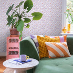ESTAhome madeliefjes bloemenbehang lila paars voor de meisjeskamer en babykamer. 131153