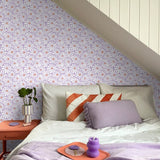ESTAhome madeliefjes bloemenbehang lila paars voor de meisjeskamer en babykamer. 131153