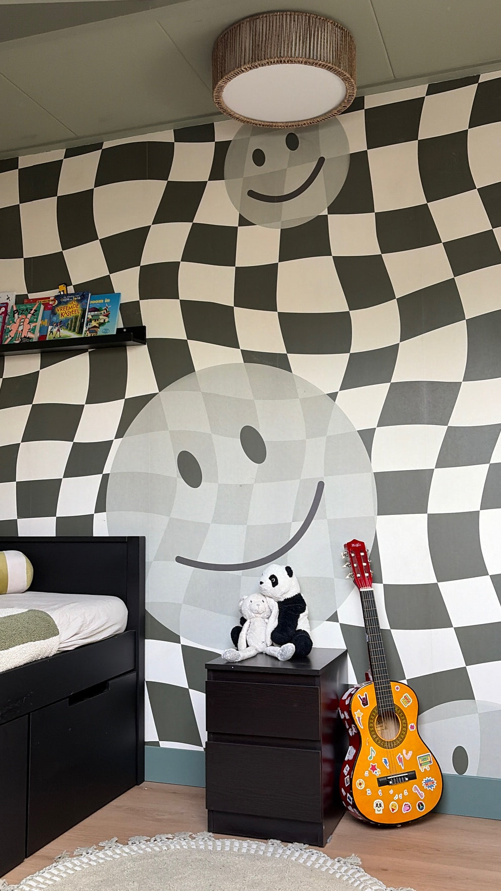 Smiley behang kinderkamer tienerkamer groen Papr Walls Face the Wall geblokt