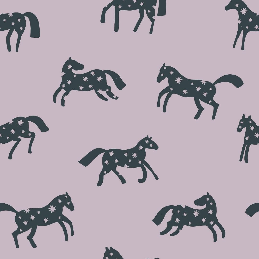 Joelle Wehkamp x Meet me at the wall magic horses paarden behang voor de kinderkamer meisjeskamer lila blauw
