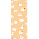 Joelle Wehkamp x Meet me at the wall Swans zwanen dierenbehang voor de kinderkamer meisjeskamer zachtgeel