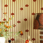 Studio Lisa Bengtsson Buttercream 1714 bloemen en strepen behang voor de meisjeskamer en tienerkamer beige rood 