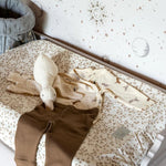 Little Amour ruimte behang voor de kinderkamer space stars wit