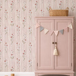 Little Amour bloemen en strepen behang voor meisjeskamer en babykamer amber terra roze