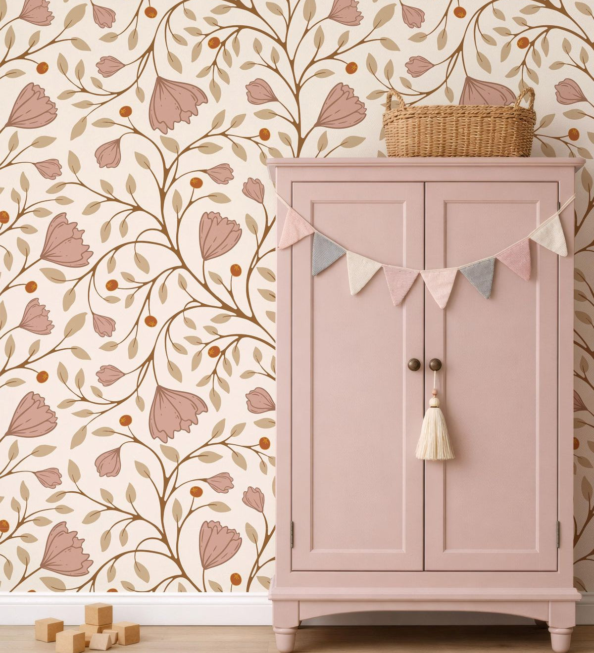 Bloemen behang voor meisjeskamer Secret Garden van Little Amour Roze groen