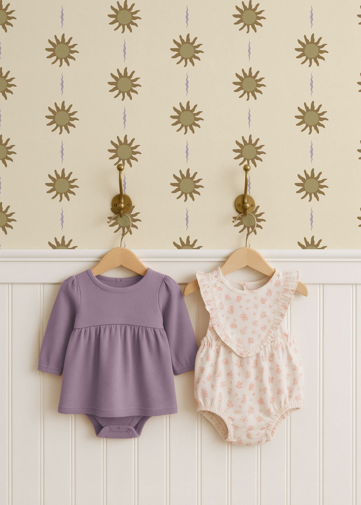 Zonnen behang Sunny Days Little Amour voor de kinderkamer meisjeskamer babykamer tienerkamer zand beige