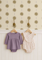 Zonnen behang Sunny Days Little Amour voor de kinderkamer meisjeskamer babykamer tienerkamer zand beige