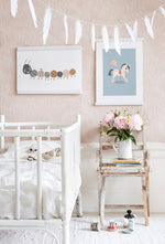 Littlephant behang voor de neutrale kinderkamer en babykamer lichtroze dusty pink