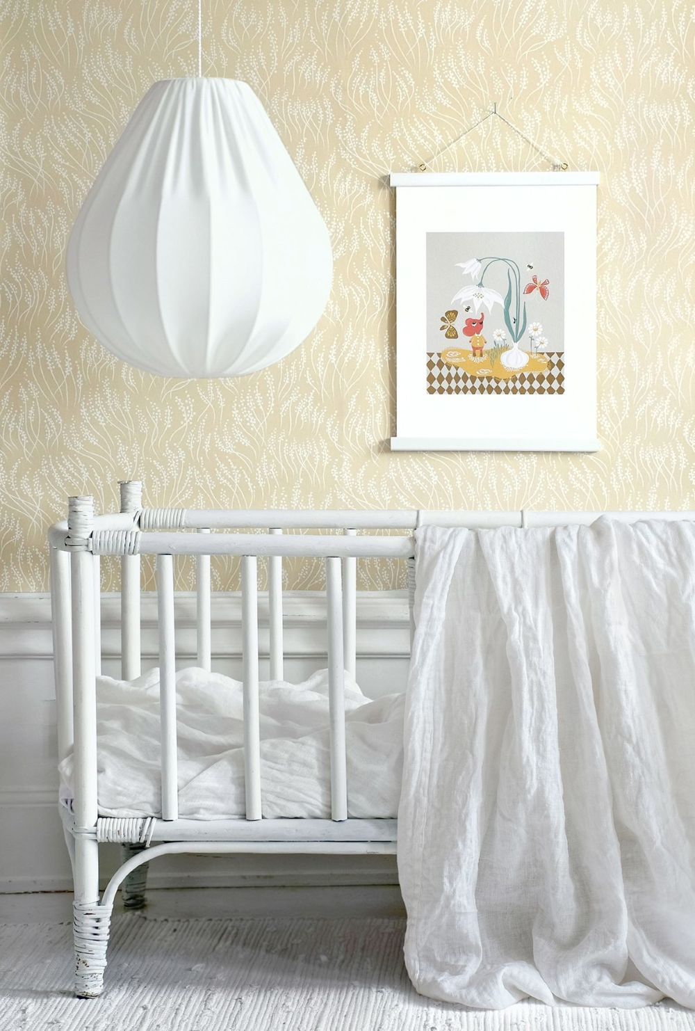 Littlephant meadow behang voor de neutrale kinderkamer en babykamer okergeel honey yellow