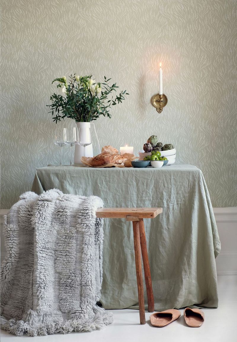 Littlephant meadow behang voor de neutrale kinderkamer en babykamer lichtgroen sage green 1570