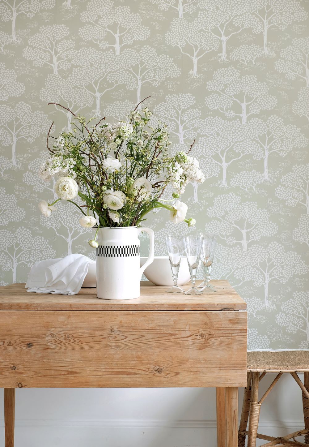 Littlephant behang wallpaper voor de kinderkamer kidsroom neutraal sage green groen