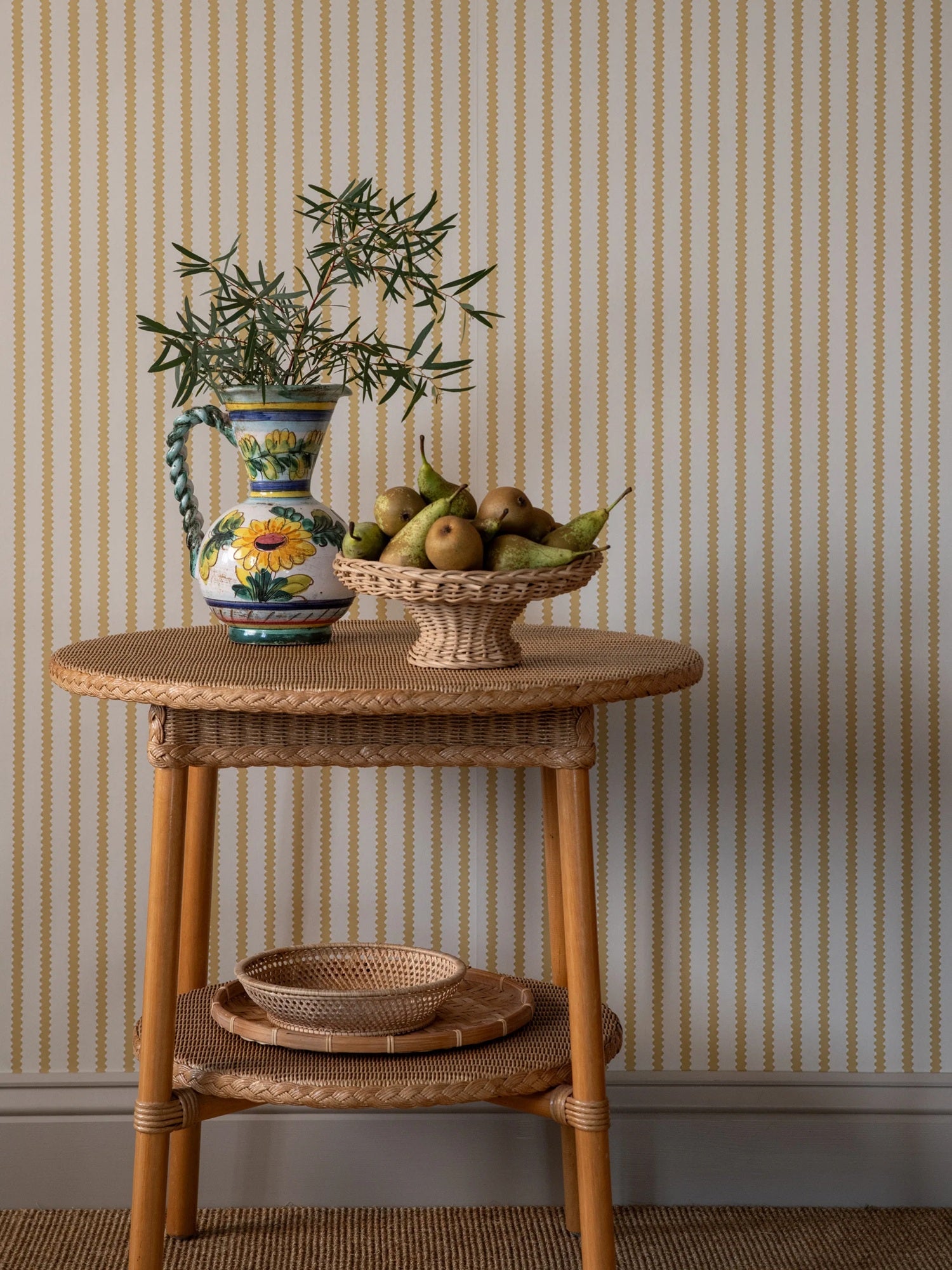 Langelid von Bromssen strepen behang meisjeskamer jongenskamer geel soleil