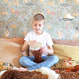 Majvillan jungle behang voor de kinderkamer jungle glow met glow in the dark effect. blauw 155-02