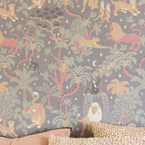 Majvillan jungle behang voor de kinderkamer jungle glow met glow in the dark effect. grijs antraciet 155-03