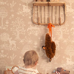 Majvillan behang kinderkamer summer fields soft brown bruin
