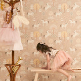 Majvillan behang true unicorns old pink 116-06