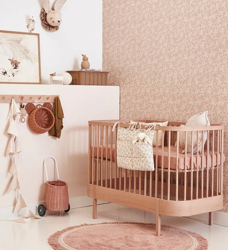 Matuu bloemen behang voor de kinderkamer beige