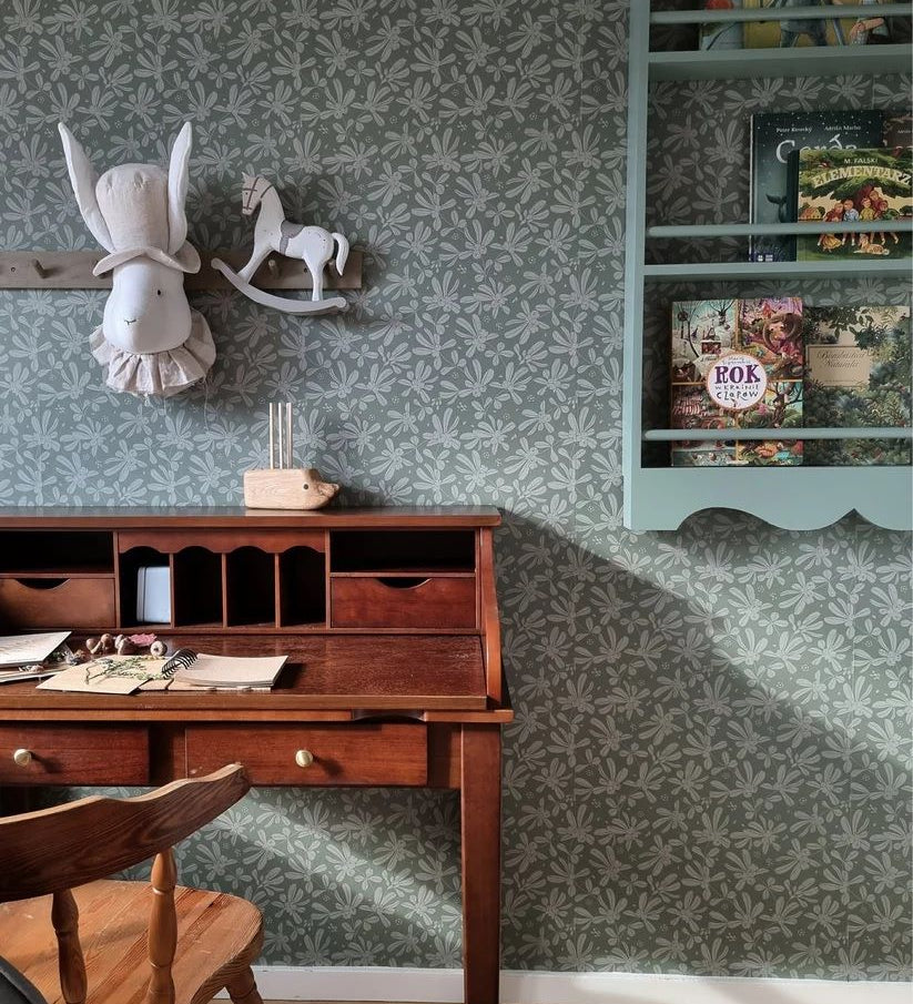 Matuu bloemenbehang voor de kinderkamer Barberries groen