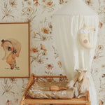 Matuu bloemenbehang kinderkamer Gouden Weide grote bloemen wit