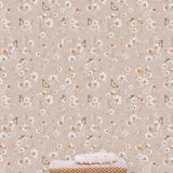 Matuu bloemenbehang voor de kinderkamer medium karamel beige
