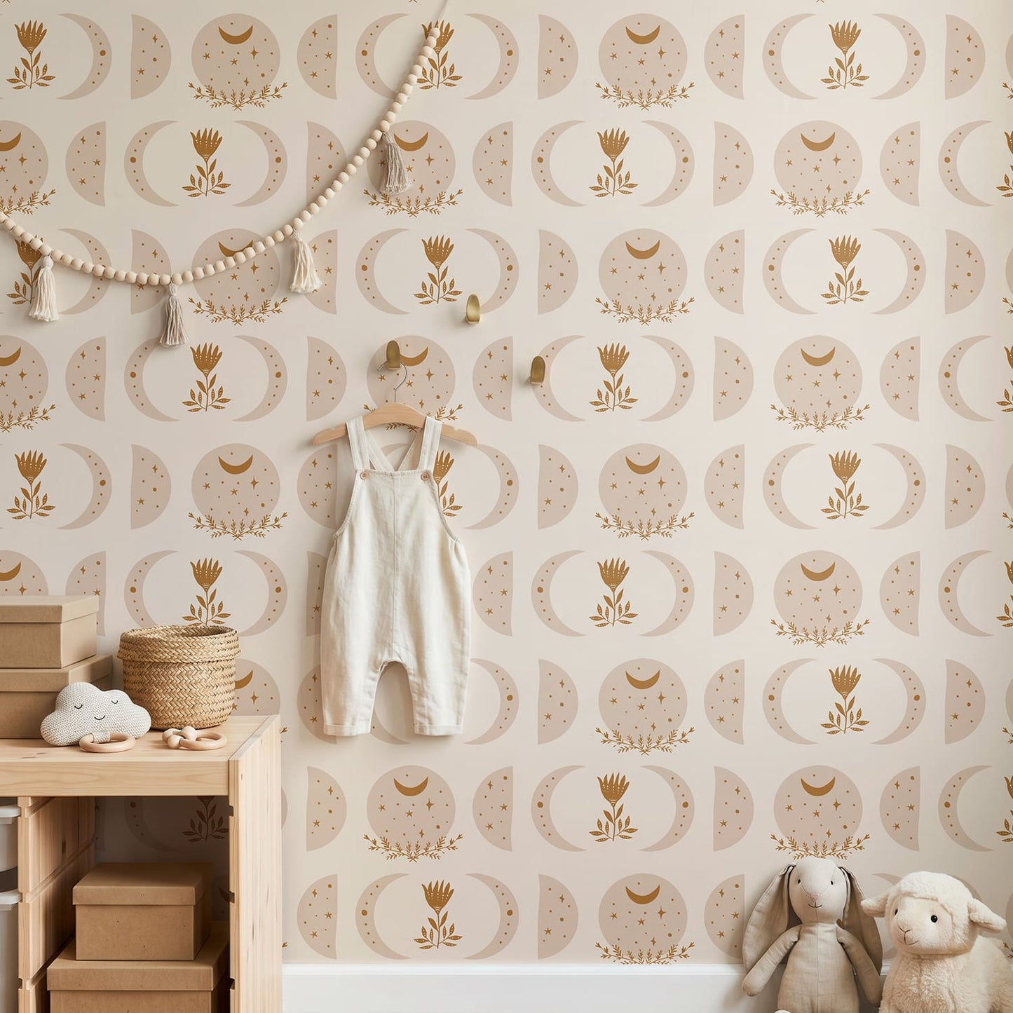 May and Fay Luna sterren en manen behang voor een meisjeskamer en babykamer beige