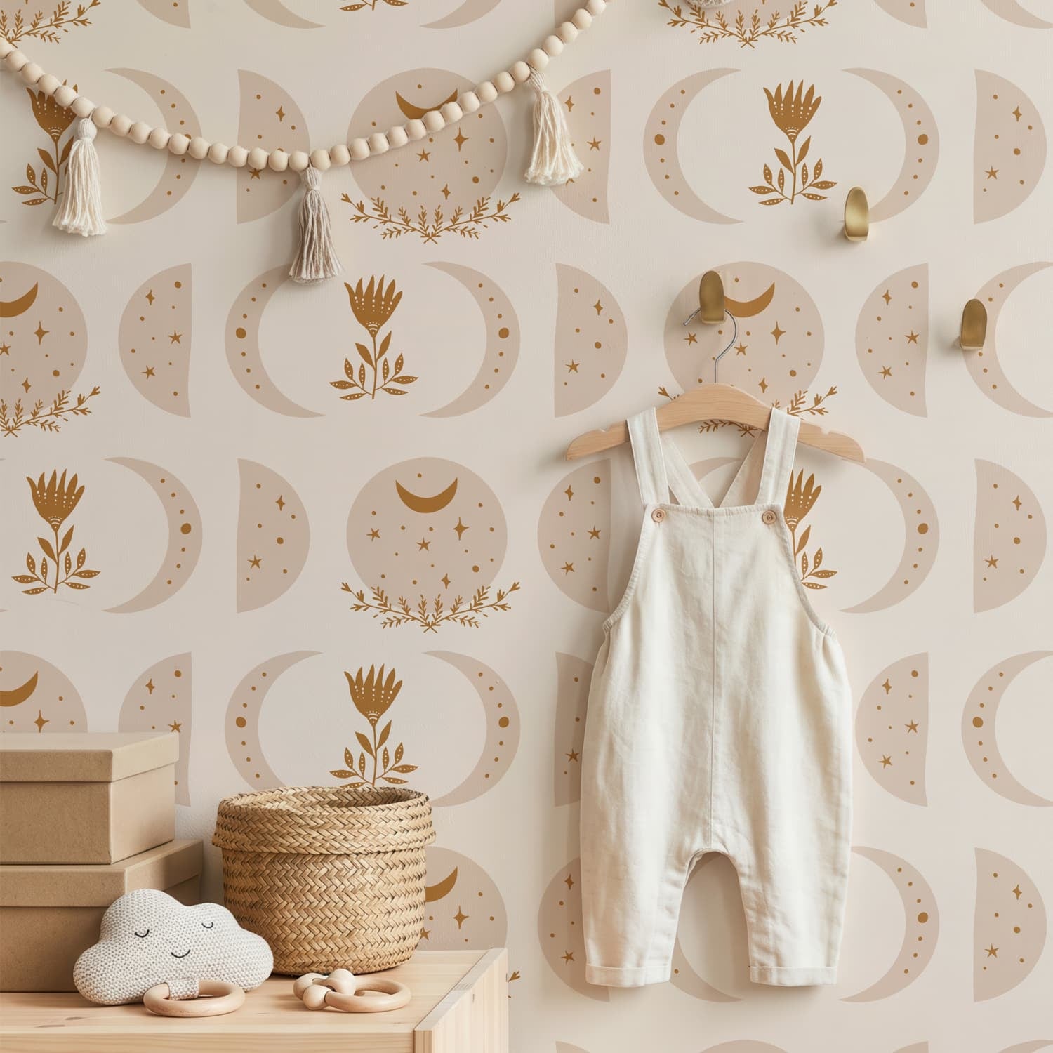 May and Fay Luna sterren en manen behang voor een meisjeskamer en babykamer beige