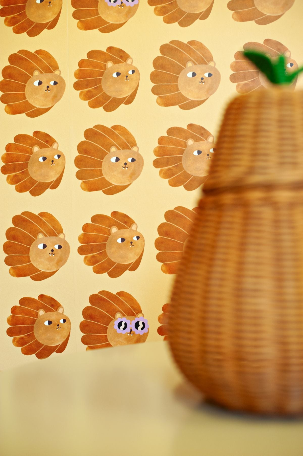 Aniek Bartels x Meet me at the wall lion heads butter yellow geel meisjeskamer 