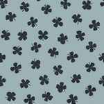 Joelle Wehkamp x Meet me at the wall lucky clover klavertjes behang voor de kinderkamer jongenskamer meisjekamer blauw