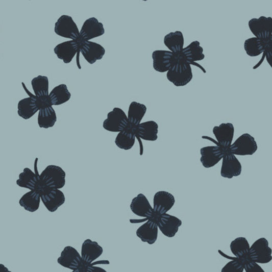 Joelle Wehkamp x Meet me at the wall lucky clover klavertjes behang voor de kinderkamer jongenskamer meisjekamer blauw