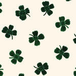 Joelle Wehkamp x Meet me at the wall lucky clover klavertjes behang voor de kinderkamer meisjeskamer groen