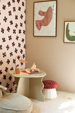 Joelle Wehkamp x Meet me at the wall lucky clover klavertjes behang voor de kinderkamer meisjeskamer bruin