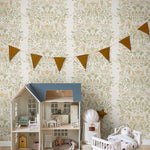 Midbec Cirkus behang voor de kinderkamer uit de collectie Resan. Circus behang voor de kinderkamer beige en olijfgroen 29025