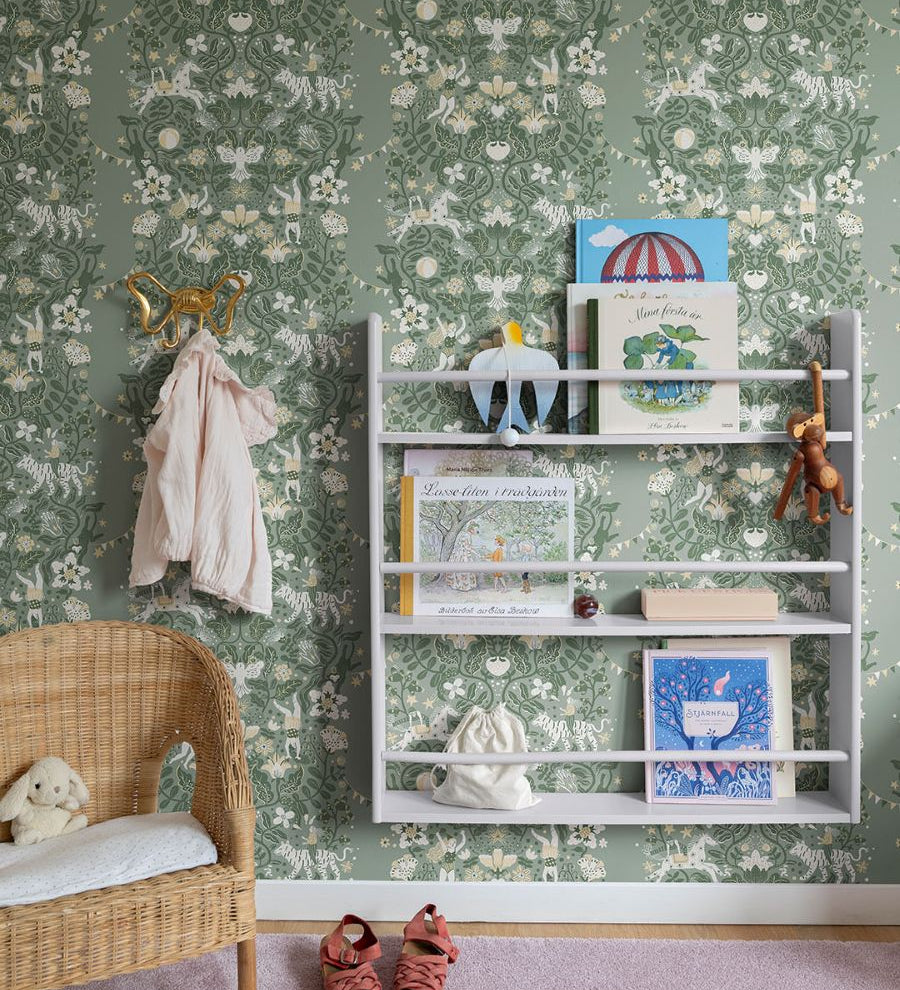 Midbec Cirkus behang voor de kinderkamer uit de collectie Resan. Circus behang voor de meisjeskamer donkergroen 29027