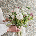 Midbec Poppy Bloemenbehang voor de kinderkamer beige 28025