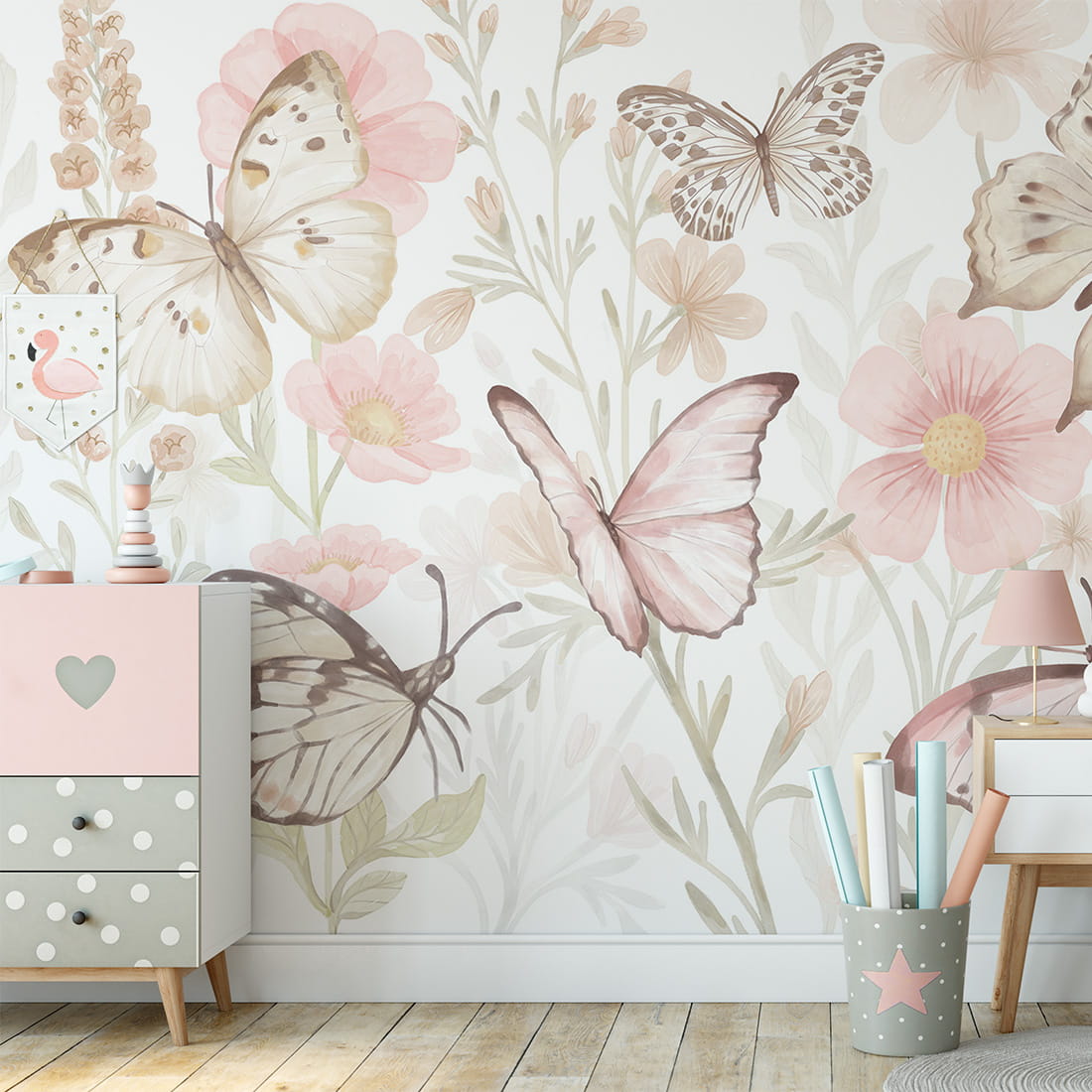Pastelowe Love Butterflies bloemen en vlinders behang voor meisjeskamer en babykamer 