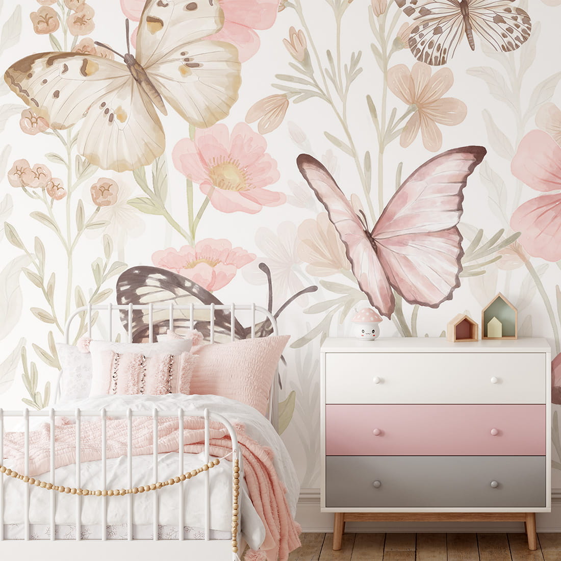 Pastelowe Love Butterflies bloemen en vlinders behang voor meisjeskamer en babykamer 